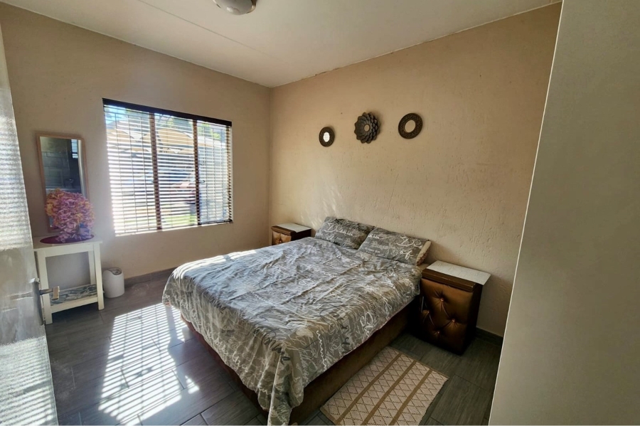 1 Bedroom Property for Sale in Greenstone Hill Gauteng