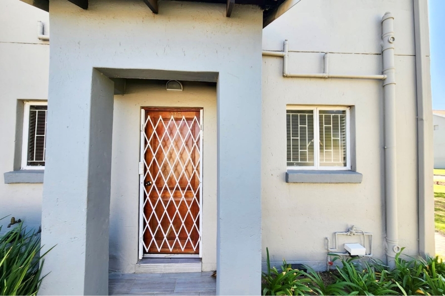 1 Bedroom Property for Sale in Greenstone Hill Gauteng