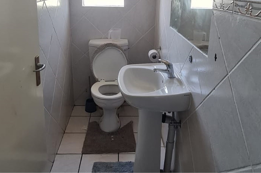 2 Bedroom Property for Sale in Oakdene Gauteng