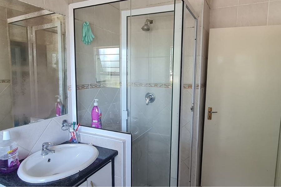 2 Bedroom Property for Sale in Oakdene Gauteng