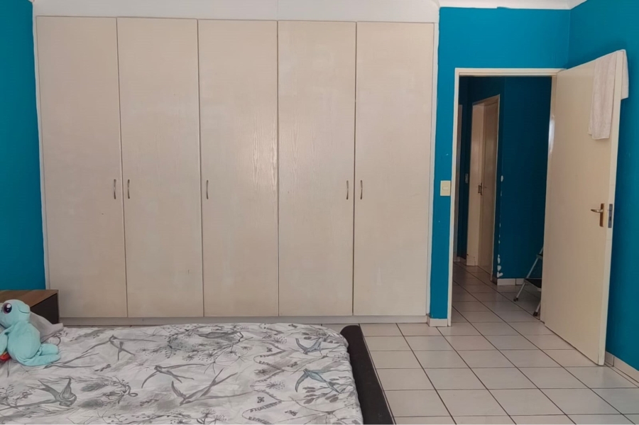 2 Bedroom Property for Sale in Oakdene Gauteng