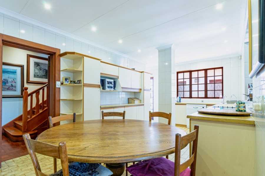 3 Bedroom Property for Sale in Greenside Gauteng