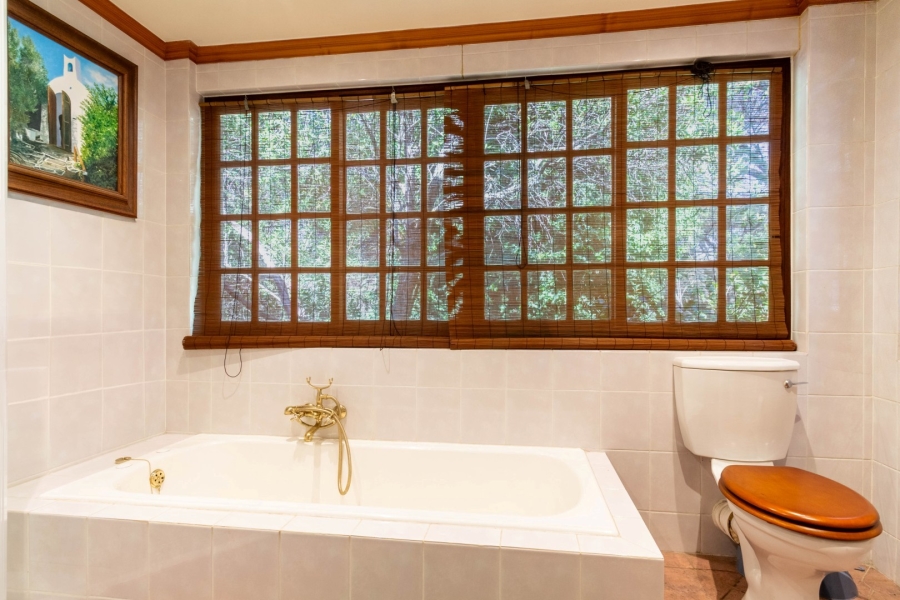 3 Bedroom Property for Sale in Greenside Gauteng