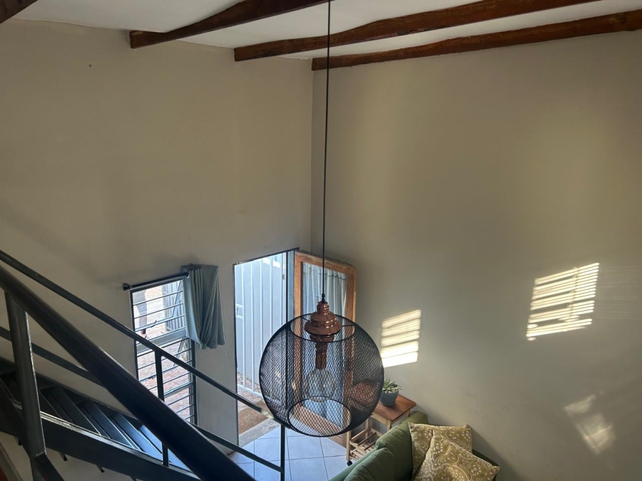 1 Bedroom Property for Sale in Waverley Gauteng