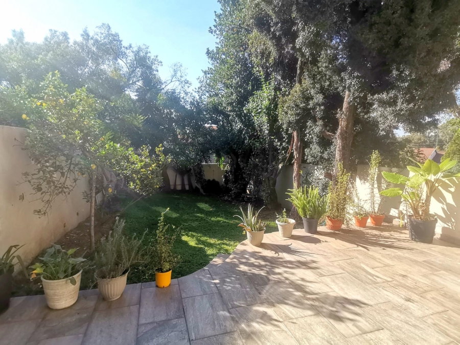 To Let 3 Bedroom Property for Rent in Edenburg Gauteng