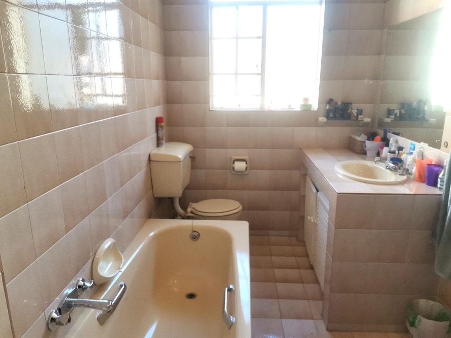To Let 3 Bedroom Property for Rent in Edenburg Gauteng