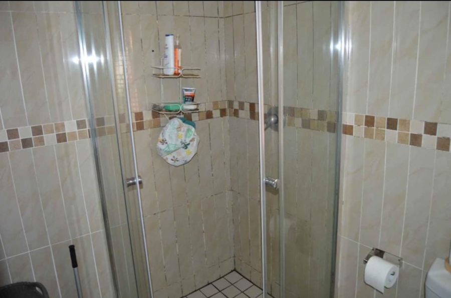 3 Bedroom Property for Sale in Brackendowns Gauteng