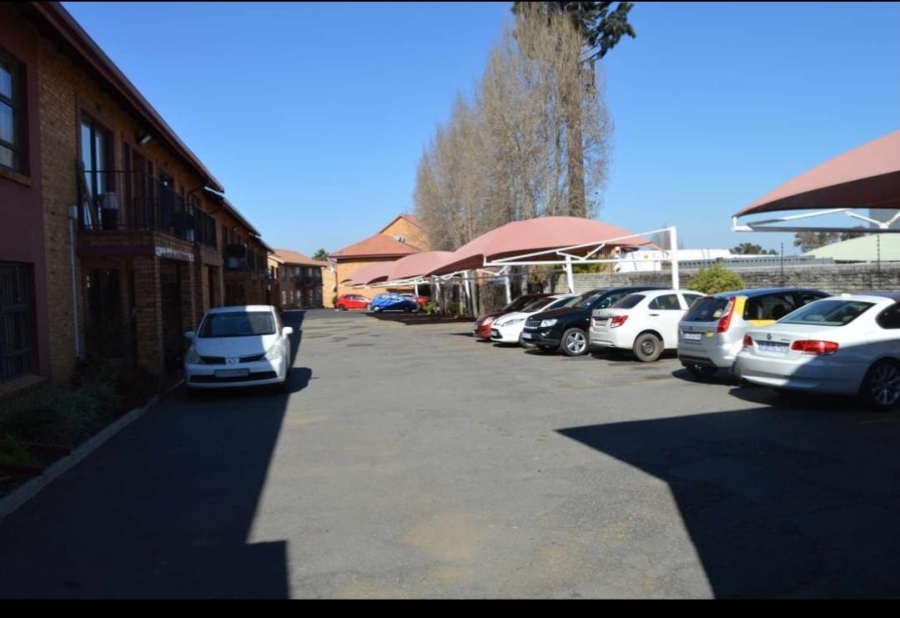 3 Bedroom Property for Sale in Brackendowns Gauteng