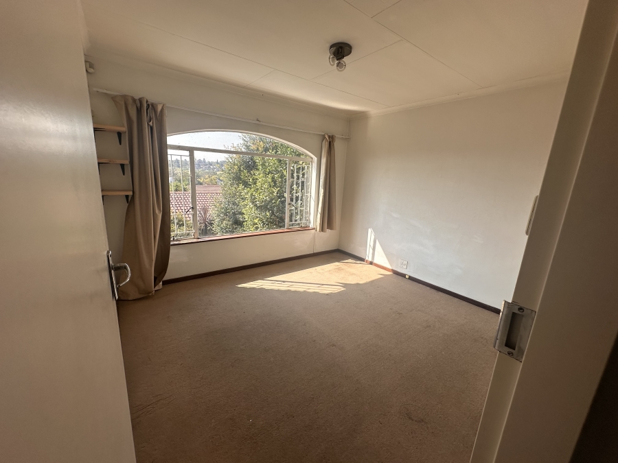 To Let 1 Bedroom Property for Rent in Corlett Gardens Gauteng