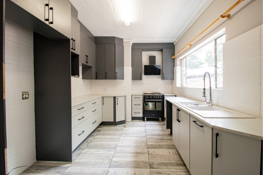 4 Bedroom Property for Sale in Wierda Park Gauteng