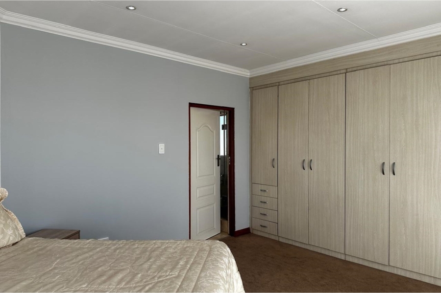 To Let 3 Bedroom Property for Rent in Sunair Park Gauteng