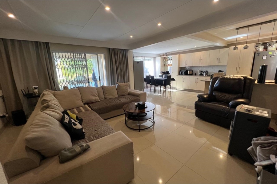To Let 3 Bedroom Property for Rent in North Riding Gauteng