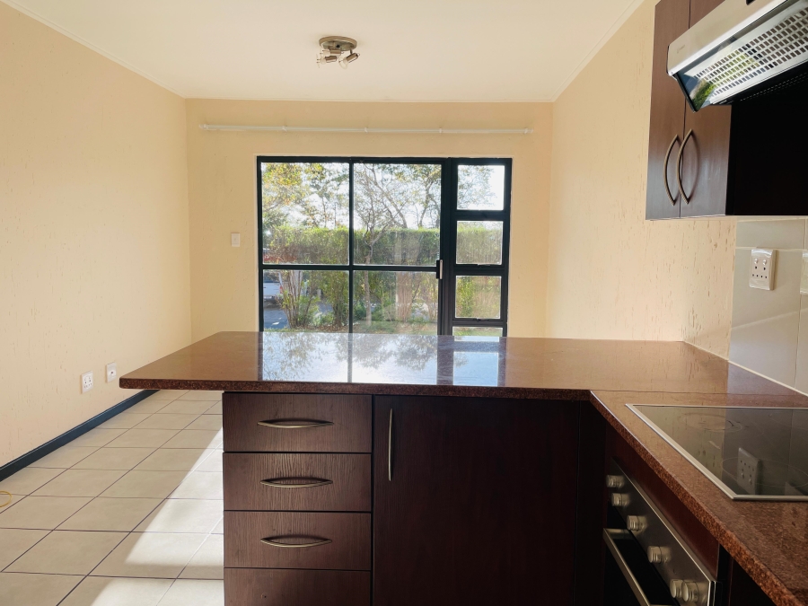 To Let 1 Bedroom Property for Rent in Jackal Creek Golf Estate Gauteng
