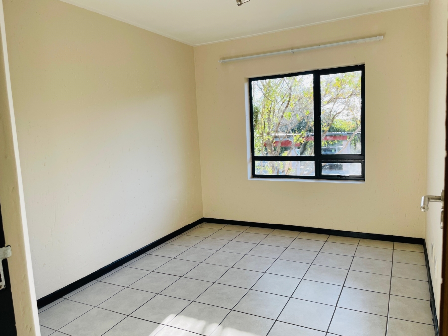 To Let 1 Bedroom Property for Rent in Jackal Creek Golf Estate Gauteng