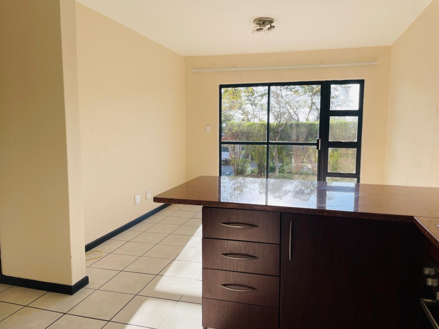To Let 1 Bedroom Property for Rent in Jackal Creek Golf Estate Gauteng
