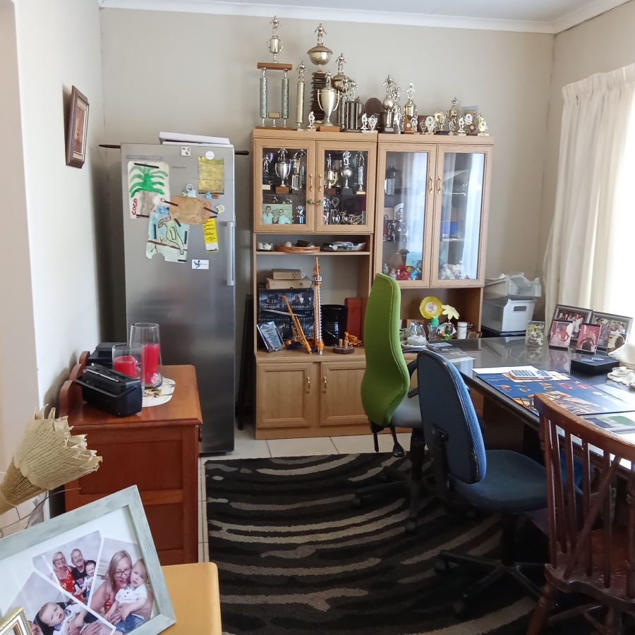 3 Bedroom Property for Sale in Breaunanda Gauteng