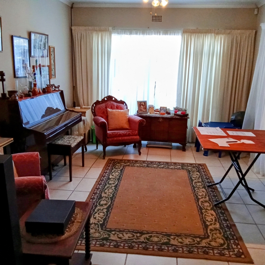 3 Bedroom Property for Sale in Breaunanda Gauteng