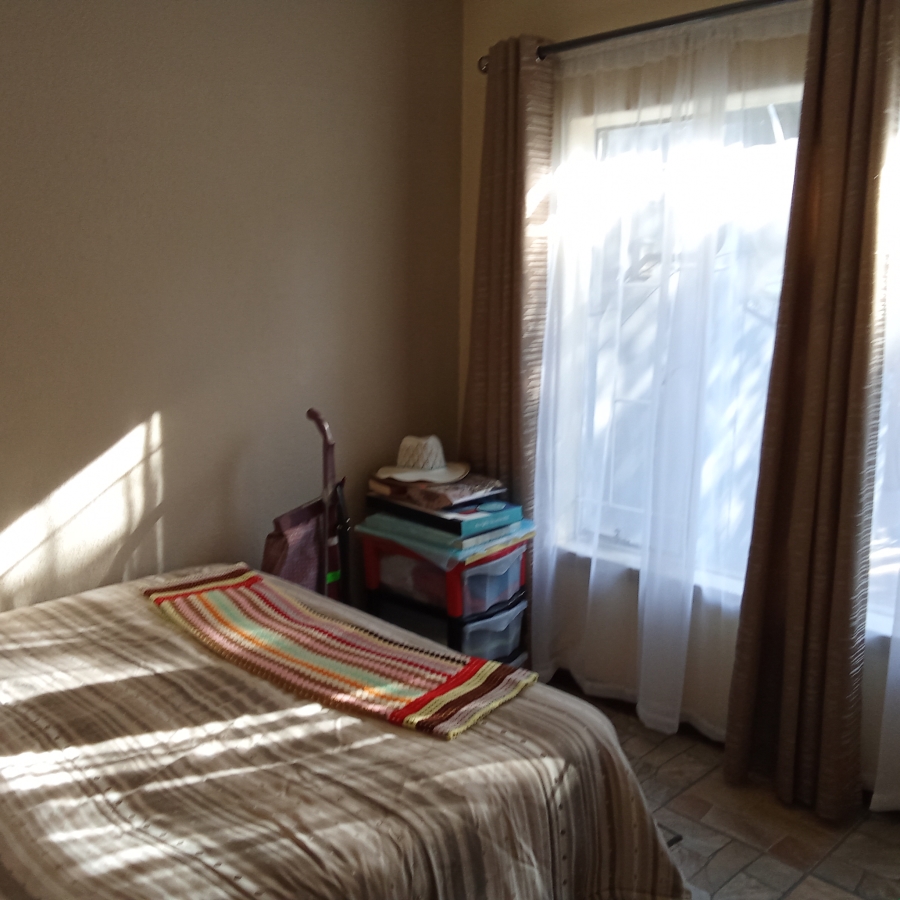 3 Bedroom Property for Sale in Breaunanda Gauteng