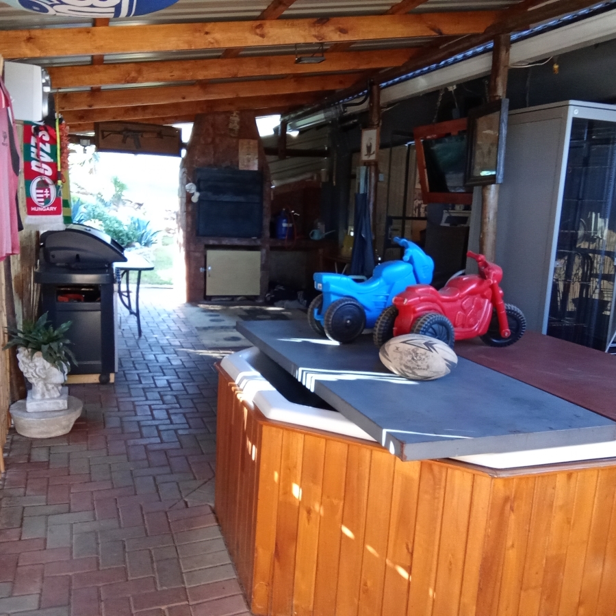 3 Bedroom Property for Sale in Breaunanda Gauteng