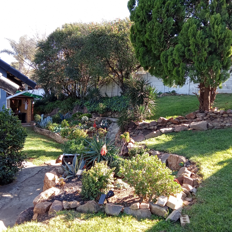 3 Bedroom Property for Sale in Breaunanda Gauteng