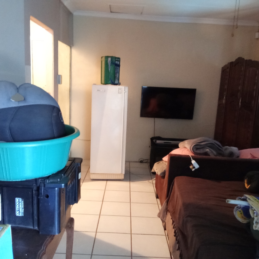 3 Bedroom Property for Sale in Breaunanda Gauteng
