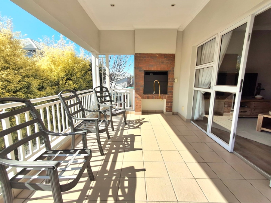 2 Bedroom Property for Sale in Greenstone Hill Gauteng