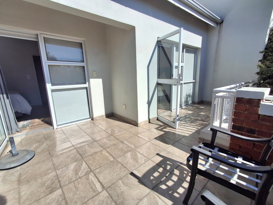 2 Bedroom Property for Sale in Greenstone Hill Gauteng