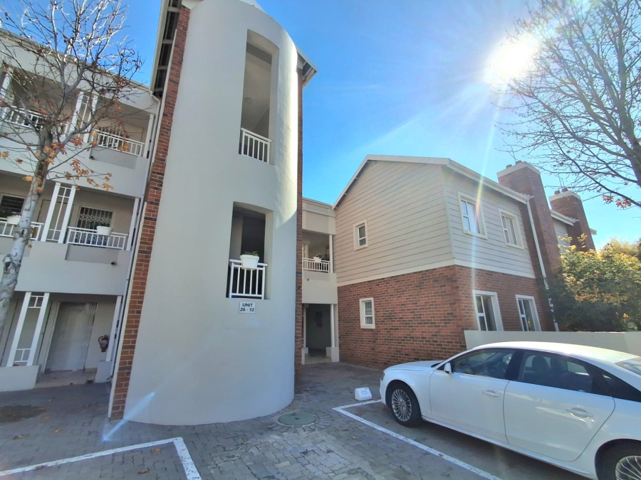 2 Bedroom Property for Sale in Greenstone Hill Gauteng