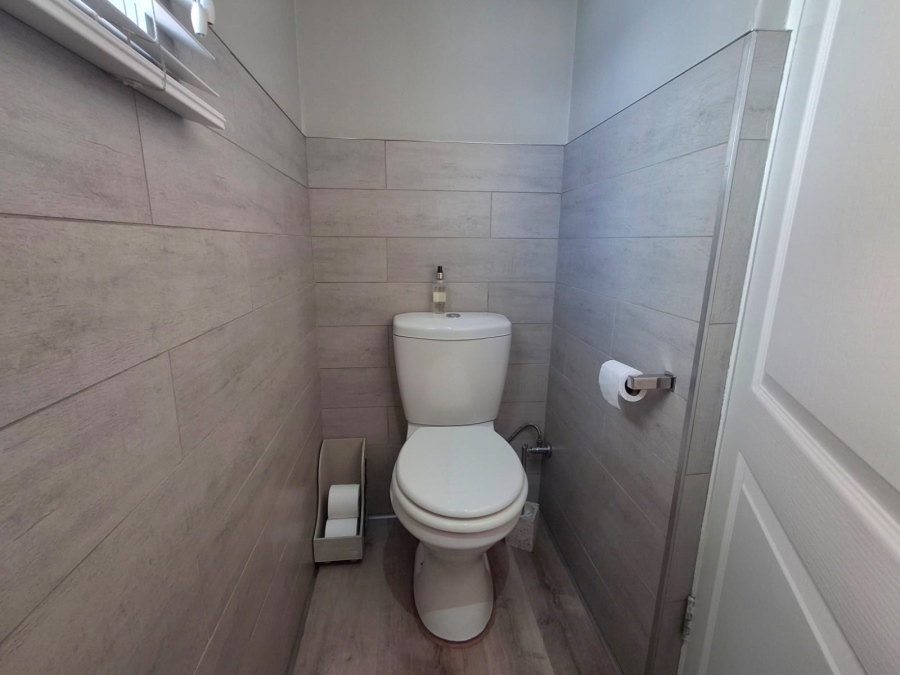 2 Bedroom Property for Sale in Greenstone Hill Gauteng