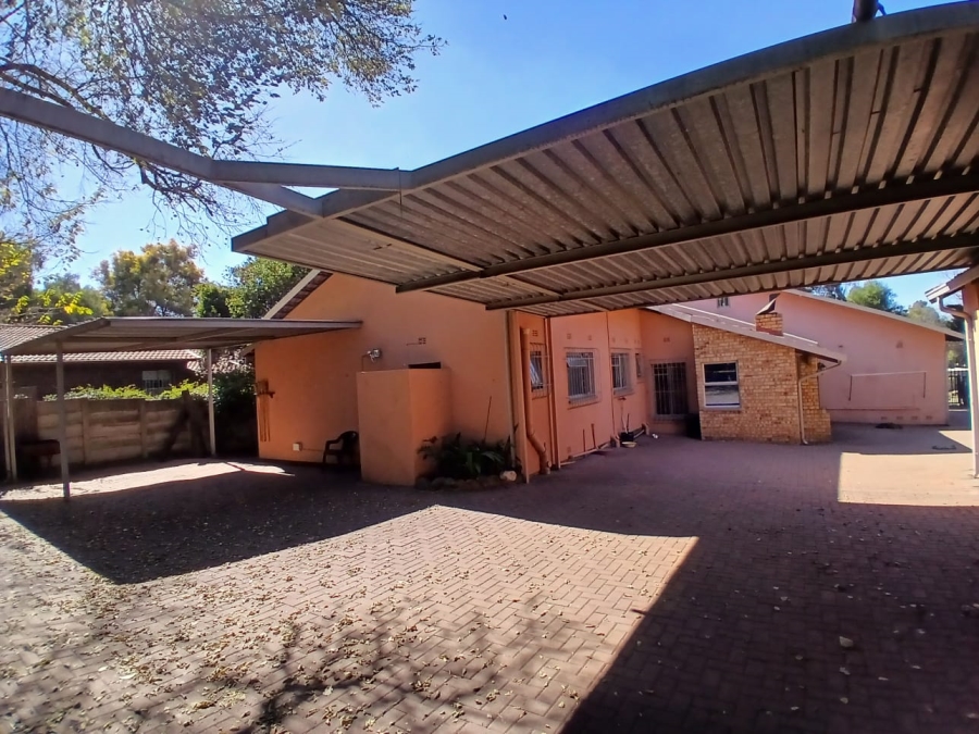 4 Bedroom Property for Sale in Randhart Gauteng