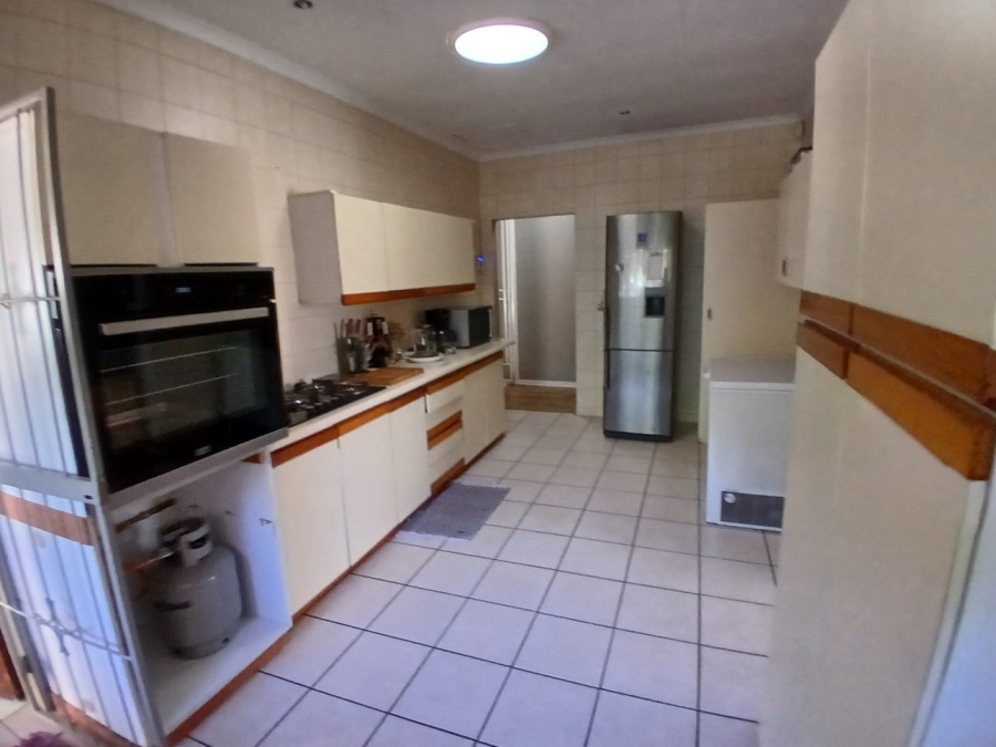 4 Bedroom Property for Sale in Randhart Gauteng