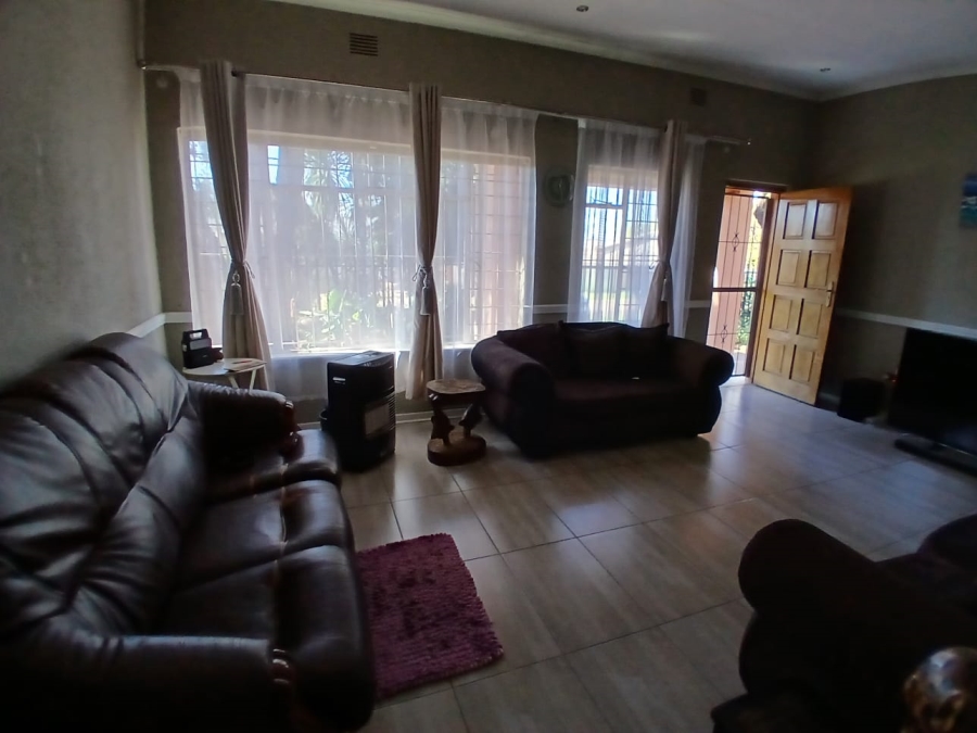 4 Bedroom Property for Sale in Randhart Gauteng