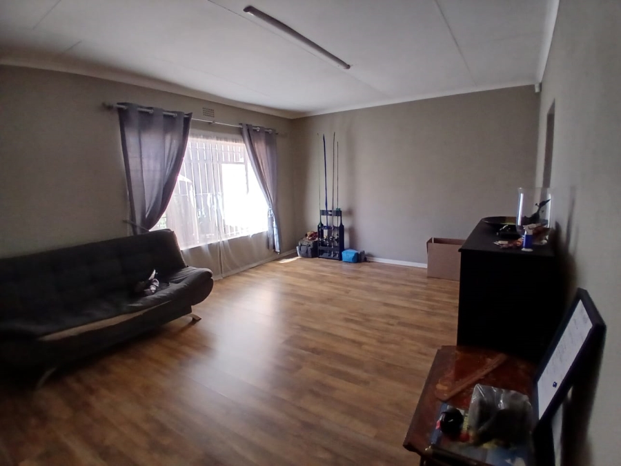 4 Bedroom Property for Sale in Randhart Gauteng