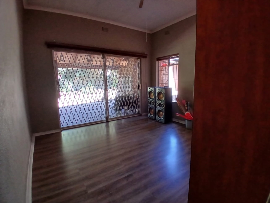 4 Bedroom Property for Sale in Randhart Gauteng