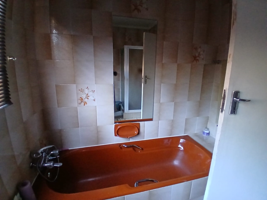 4 Bedroom Property for Sale in Randhart Gauteng