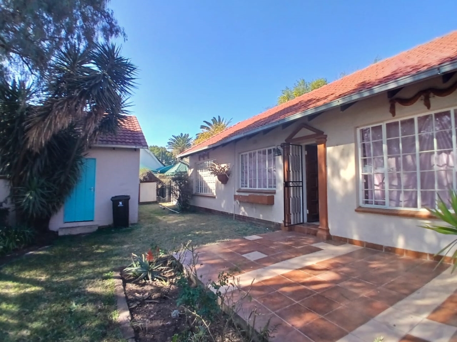 3 Bedroom Property for Sale in Brackendowns Gauteng