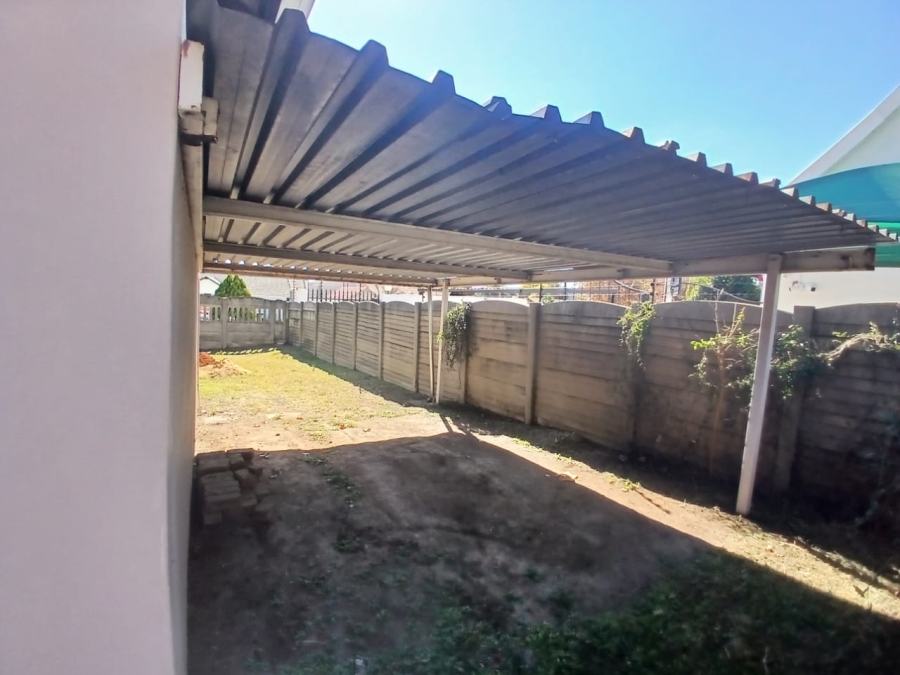 3 Bedroom Property for Sale in Brackendowns Gauteng
