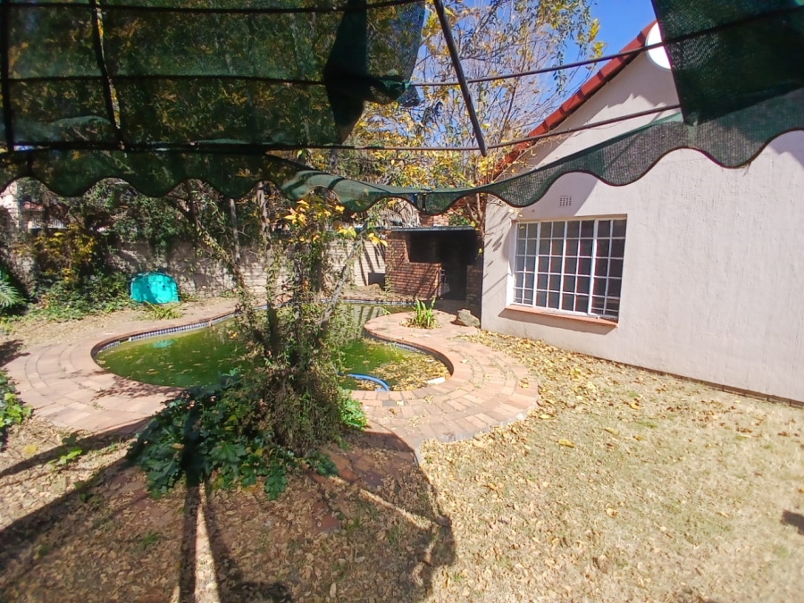 3 Bedroom Property for Sale in Brackendowns Gauteng