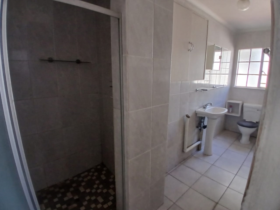 3 Bedroom Property for Sale in Brackendowns Gauteng
