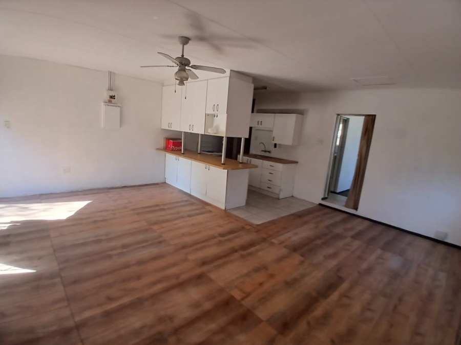 3 Bedroom Property for Sale in Brackendowns Gauteng