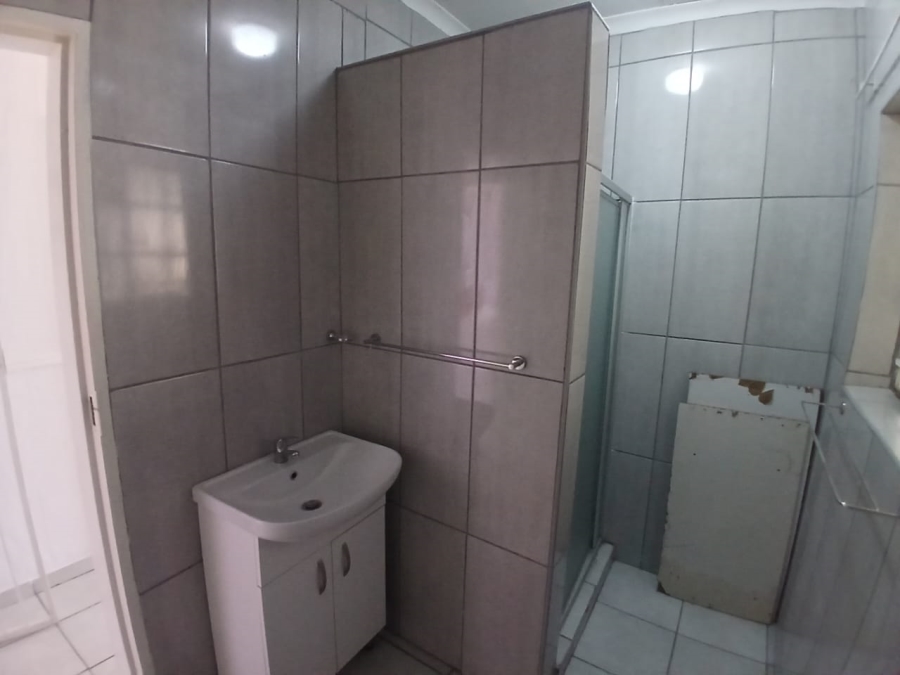 3 Bedroom Property for Sale in Brackendowns Gauteng