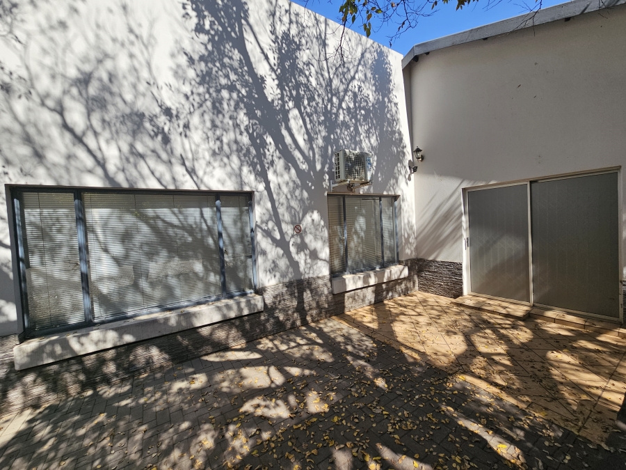 To Let commercial Property for Rent in Clubview Gauteng