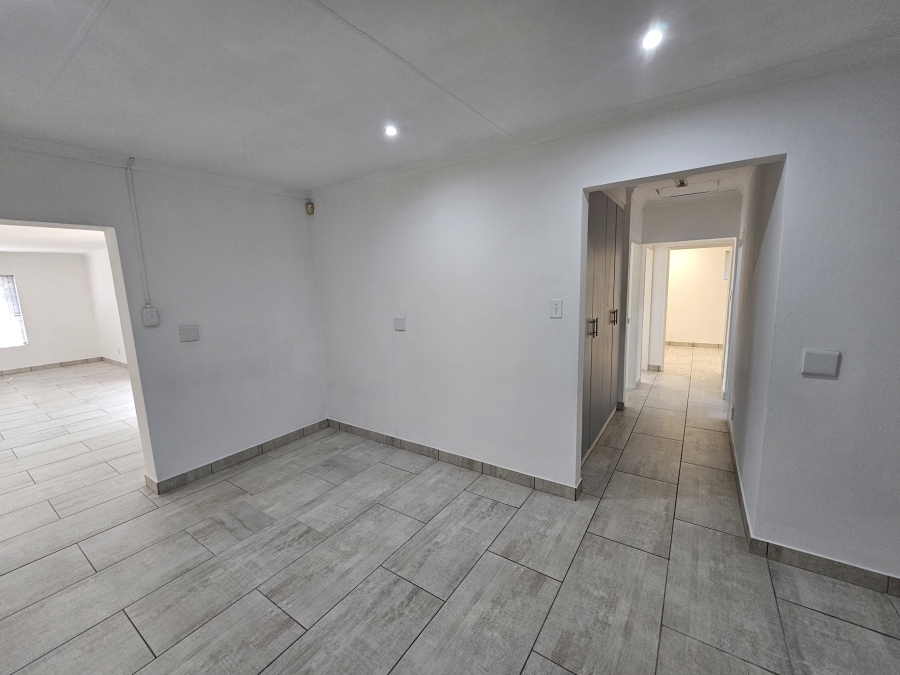 To Let commercial Property for Rent in Clubview Gauteng