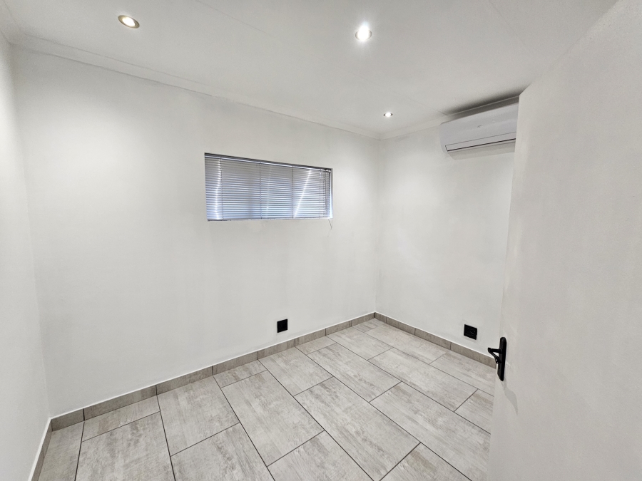 To Let commercial Property for Rent in Clubview Gauteng
