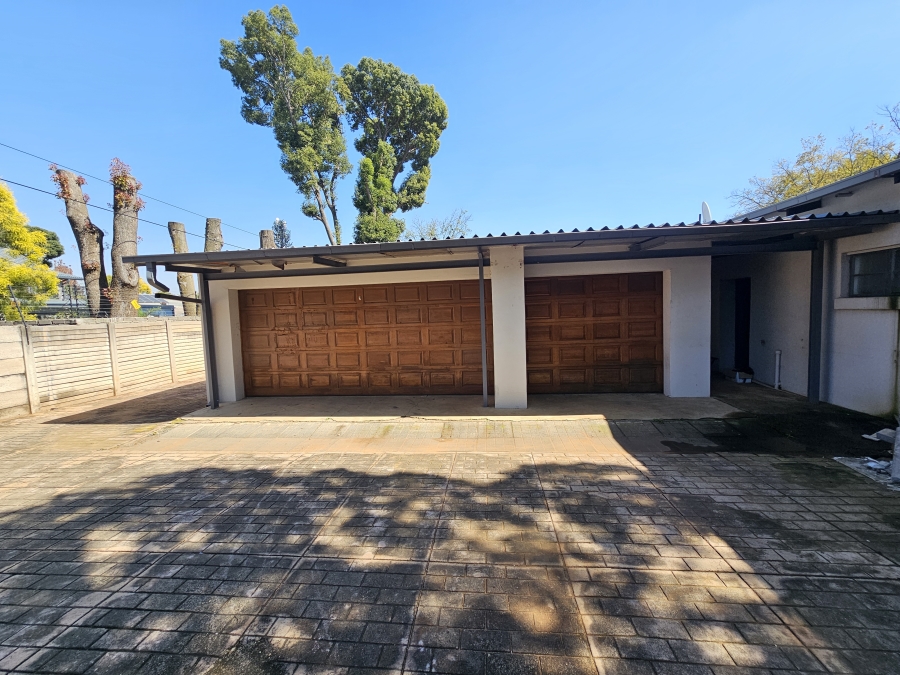 To Let commercial Property for Rent in Clubview Gauteng
