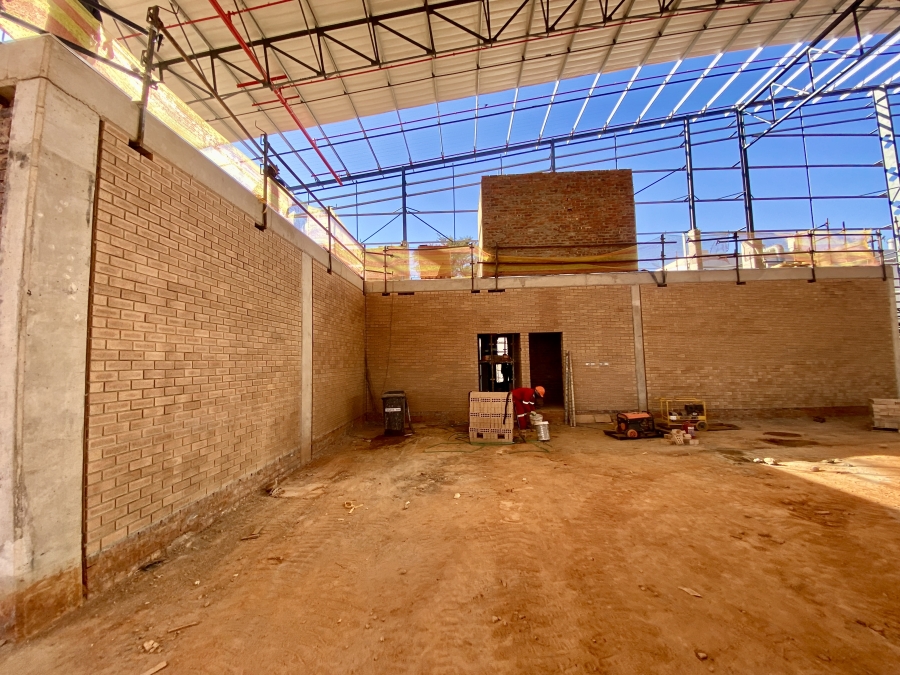To Let commercial Property for Rent in Randjespark Gauteng
