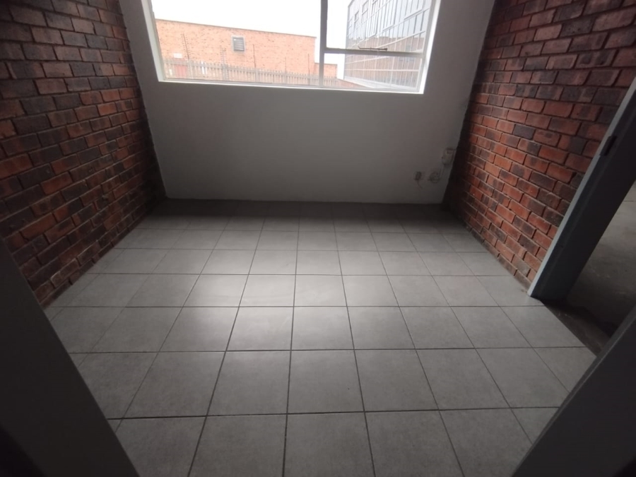 To Let commercial Property for Rent in Jet Park Gauteng