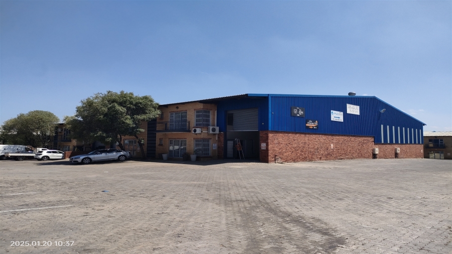 To Let commercial Property for Rent in North Riding Gauteng