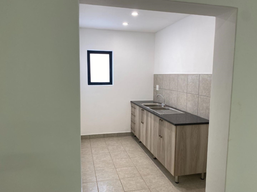 To Let commercial Property for Rent in Olifantsfontein Gauteng
