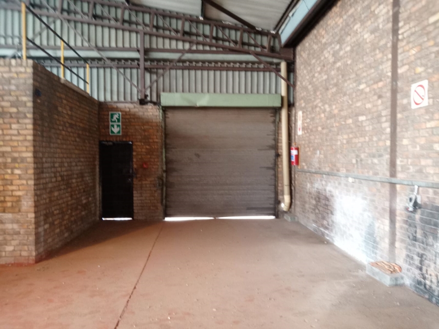 To Let commercial Property for Rent in Anderbolt Gauteng